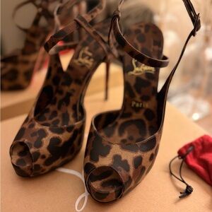 Christian Louboutin JenLove Alta 120